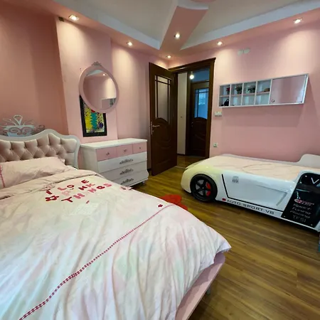 Oezel Apartament
