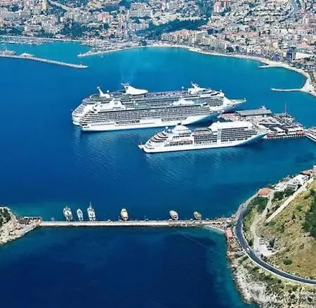 Oezel Apartment Kusadasi